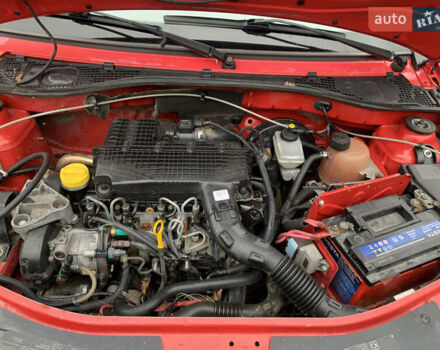 Красный Дачия Логан, объемом двигателя 1.5 л и пробегом 303 тыс. км за 2000 $, фото 12 на Automoto.ua