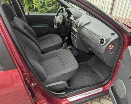 Красный Дачия Логан, объемом двигателя 1.6 л и пробегом 204 тыс. км за 3850 $, фото 13 на Automoto.ua