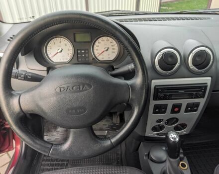 Красный Дачия Логан, объемом двигателя 1.6 л и пробегом 204 тыс. км за 3850 $, фото 9 на Automoto.ua