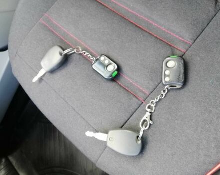 Червоний Дачія Logan, об'ємом двигуна 1.4 л та пробігом 198 тис. км за 2700 $, фото 20 на Automoto.ua