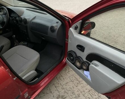 Красный Дачия Логан, объемом двигателя 1.4 л и пробегом 177 тыс. км за 3200 $, фото 6 на Automoto.ua