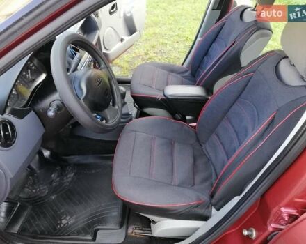 Красный Дачия Логан, объемом двигателя 1.4 л и пробегом 197 тыс. км за 2690 $, фото 22 на Automoto.ua