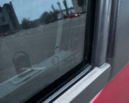 Красный Дачия Логан, объемом двигателя 1.4 л и пробегом 214 тыс. км за 3250 $, фото 42 на Automoto.ua