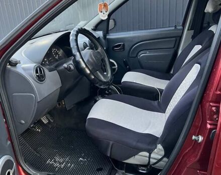 Красный Дачия Логан, объемом двигателя 1.4 л и пробегом 266 тыс. км за 2350 $, фото 9 на Automoto.ua