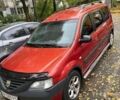 Красный Дачия Логан, объемом двигателя 1.6 л и пробегом 203 тыс. км за 3850 $, фото 1 на Automoto.ua