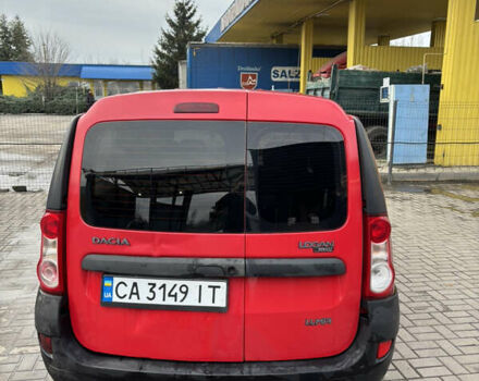 Красный Дачия Логан, объемом двигателя 1.39 л и пробегом 322 тыс. км за 4100 $, фото 2 на Automoto.ua