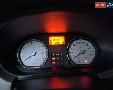 Красный Дачия Логан, объемом двигателя 1.4 л и пробегом 324 тыс. км за 3100 $, фото 21 на Automoto.ua