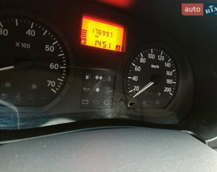 Красный Дачия Логан, объемом двигателя 1.4 л и пробегом 177 тыс. км за 4000 $, фото 9 на Automoto.ua