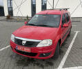 Красный Дачия Логан, объемом двигателя 1.6 л и пробегом 190 тыс. км за 4800 $, фото 1 на Automoto.ua