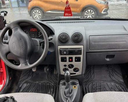 Червоний Дачія Logan, об'ємом двигуна 1.4 л та пробігом 267 тис. км за 4400 $, фото 3 на Automoto.ua