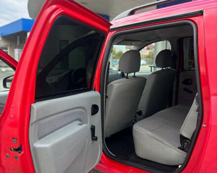 Червоний Дачія Logan, об'ємом двигуна 1.5 л та пробігом 156 тис. км за 4599 $, фото 10 на Automoto.ua