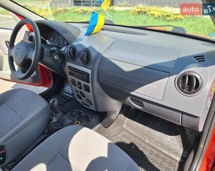 Красный Дачия Логан, объемом двигателя 1.4 л и пробегом 49 тыс. км за 6300 $, фото 61 на Automoto.ua