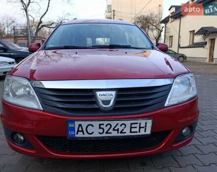 Красный Дачия Логан, объемом двигателя 1.6 л и пробегом 280 тыс. км за 3950 $, фото 10 на Automoto.ua