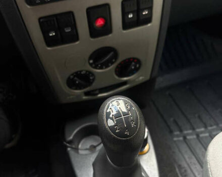 Червоний Дачія Logan, об'ємом двигуна 1.5 л та пробігом 156 тис. км за 4599 $, фото 25 на Automoto.ua