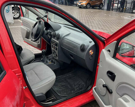 Червоний Дачія Logan, об'ємом двигуна 1.4 л та пробігом 267 тис. км за 4400 $, фото 4 на Automoto.ua