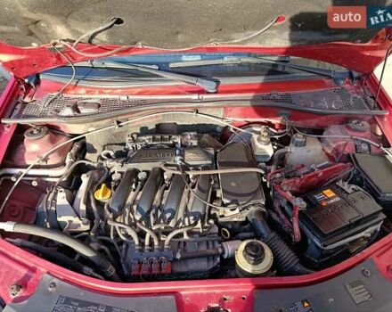 Красный Дачия Логан, объемом двигателя 1.6 л и пробегом 280 тыс. км за 3950 $, фото 24 на Automoto.ua