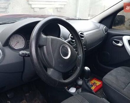 Красный Дачия Логан, объемом двигателя 1.6 л и пробегом 220 тыс. км за 1700 $, фото 8 на Automoto.ua