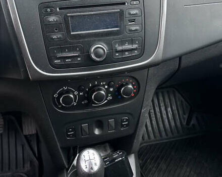 Дачія Logan 2015 у Жовкві на Automoto.ua Червоний Дачія Logan, об'ємом двигуна 1.46 л та пробігом 200 тис. км за 7500 $, фото 10 на Automoto.ua