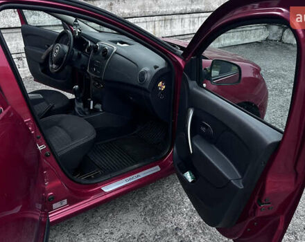 Дачія Logan 2015 у Жовкві на Automoto.ua Червоний Дачія Logan, об'ємом двигуна 1.46 л та пробігом 200 тис. км за 7500 $, фото 5 на Automoto.ua