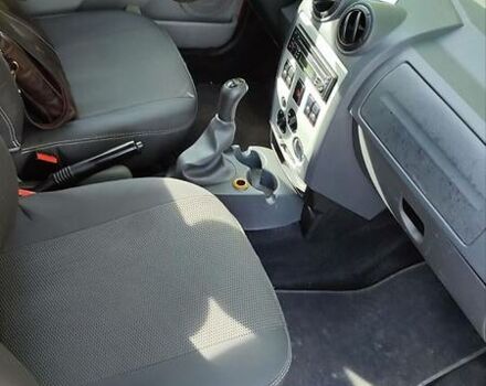 Красный Дачия Логан, объемом двигателя 1.6 л и пробегом 180 тыс. км за 2100 $, фото 20 на Automoto.ua