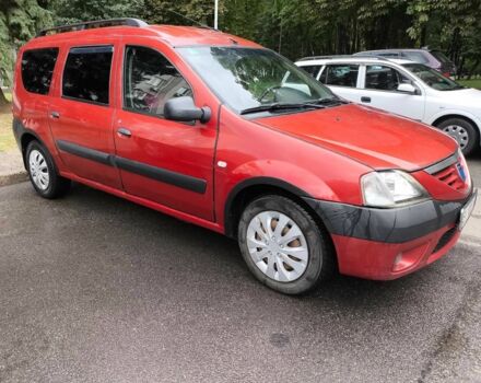 Красный Дачия Логан, объемом двигателя 1.6 л и пробегом 228 тыс. км за 4400 $, фото 2 на Automoto.ua