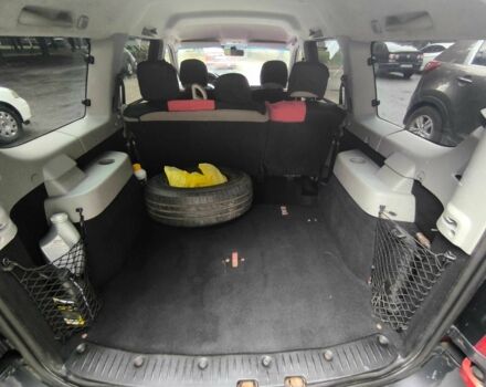 Красный Дачия Логан, объемом двигателя 1.6 л и пробегом 228 тыс. км за 4400 $, фото 9 на Automoto.ua