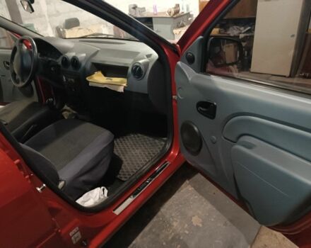 Червоний Дачія Logan, об'ємом двигуна 1.6 л та пробігом 63 тис. км за 5800 $, фото 12 на Automoto.ua