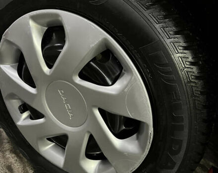 Красный Дачия Логан, объемом двигателя 1.6 л и пробегом 168 тыс. км за 5350 $, фото 14 на Automoto.ua