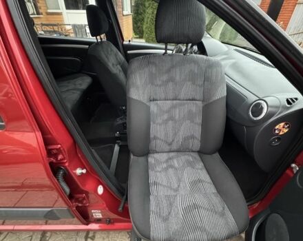 Красный Дачия Логан, объемом двигателя 1.6 л и пробегом 174 тыс. км за 5999 $, фото 12 на Automoto.ua