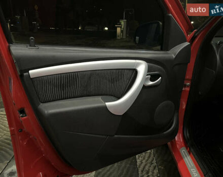Красный Дачия Логан, объемом двигателя 1.6 л и пробегом 168 тыс. км за 5350 $, фото 21 на Automoto.ua