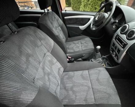 Красный Дачия Логан, объемом двигателя 1.6 л и пробегом 174 тыс. км за 5999 $, фото 13 на Automoto.ua