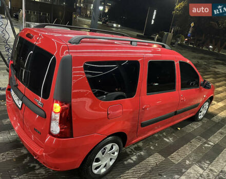 Красный Дачия Логан, объемом двигателя 1.6 л и пробегом 168 тыс. км за 5350 $, фото 2 на Automoto.ua