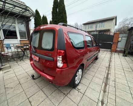 Красный Дачия Логан, объемом двигателя 1.6 л и пробегом 174 тыс. км за 5999 $, фото 3 на Automoto.ua