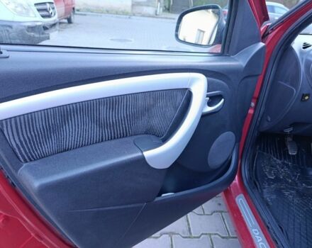 Красный Дачия Логан, объемом двигателя 1.6 л и пробегом 258 тыс. км за 3950 $, фото 20 на Automoto.ua