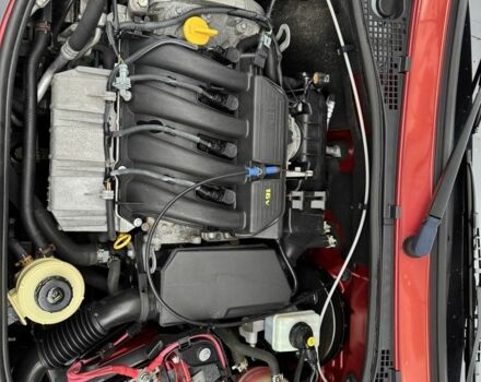 Красный Дачия Логан, объемом двигателя 1.6 л и пробегом 174 тыс. км за 5999 $, фото 4 на Automoto.ua