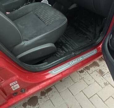Красный Дачия Логан, объемом двигателя 1.5 л и пробегом 310 тыс. км за 5200 $, фото 5 на Automoto.ua