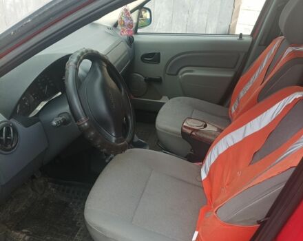 Красный Дачия Логан, объемом двигателя 0 л и пробегом 220 тыс. км за 4500 $, фото 5 на Automoto.ua