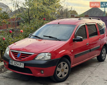 Красный Дачия Логан, объемом двигателя 1.5 л и пробегом 320 тыс. км за 5500 $, фото 1 на Automoto.ua