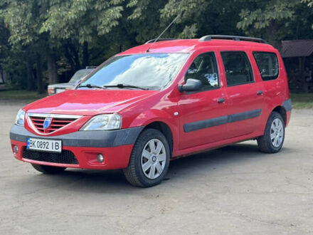 Дачия Логан 2008 в Млынове на Automoto.ua Красный Дачия Логан, объемом двигателя 1.6 л и пробегом 192 тыс. км за 5000 $, фото 1 на Automoto.ua
