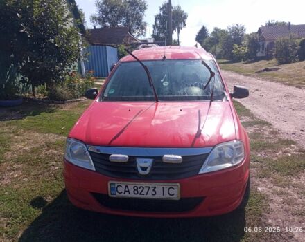 Красный Дачия Логан, объемом двигателя 1.4 л и пробегом 249 тыс. км за 5100 $, фото 1 на Automoto.ua
