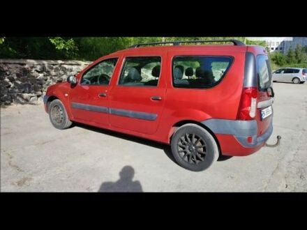 Красный Дачия Логан, объемом двигателя 1.6 л и пробегом 280 тыс. км за 2200 $, фото 1 на Automoto.ua