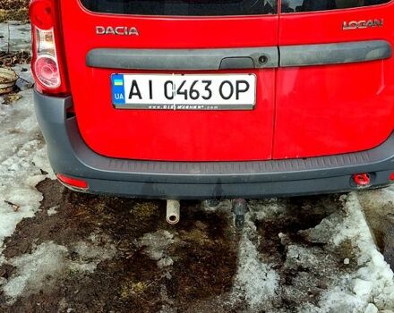 Красный Дачия Логан, объемом двигателя 1.6 л и пробегом 200 тыс. км за 5500 $, фото 1 на Automoto.ua
