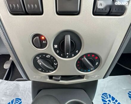 Дачия Логан, объемом двигателя 1.6 л и пробегом 129 тыс. км за 6450 $, фото 16 на Automoto.ua