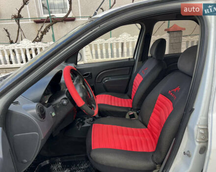 Дачія Logan 2007 у Тернополі на Automoto.ua Дачія Logan, об'ємом двигуна 0 л та пробігом 240 тис. км за 1999 $, фото 14 на Automoto.ua