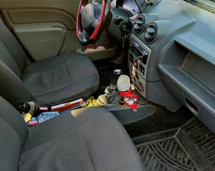 Дачия Логан, объемом двигателя 1.6 л и пробегом 150 тыс. км за 3300 $, фото 1 на Automoto.ua