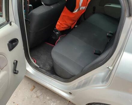 Дачия Логан, объемом двигателя 1.4 л и пробегом 250 тыс. км за 3800 $, фото 4 на Automoto.ua