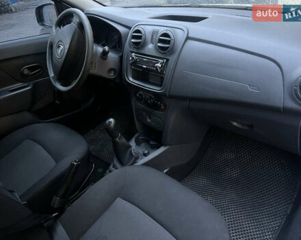 Дачия Логан, объемом двигателя 1.2 л и пробегом 150 тыс. км за 4700 $, фото 2 на Automoto.ua