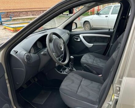 Дачія Logan, об'ємом двигуна 1.6 л та пробігом 109 тис. км за 6199 $, фото 5 на Automoto.ua