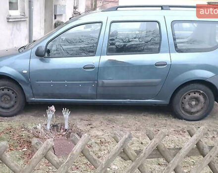 Дачія Logan, об'ємом двигуна 1.6 л та пробігом 200 тис. км за 3950 $, фото 1 на Automoto.ua