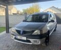 Серый Дачия Логан, объемом двигателя 1.6 л и пробегом 335 тыс. км за 4250 $, фото 1 на Automoto.ua